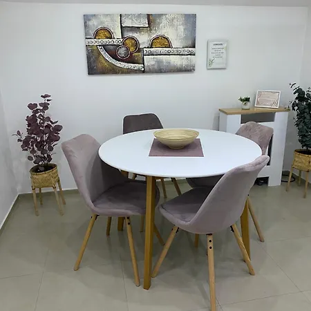 Cozy Family House Lazarevac