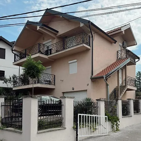Cozy Family House *